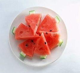 网红吃瓜打包图片高清大图