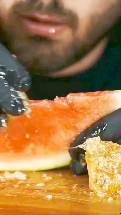 海外吃瓜网红,揭秘娱乐圈背后的秘密与真相