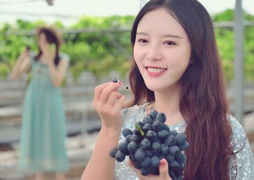 抖音网红吃瓜那个模特叫什么