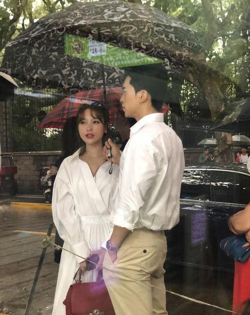 在恋爱综艺吃瓜书包网,吃瓜书包网带你探秘明星恋爱幕后故事